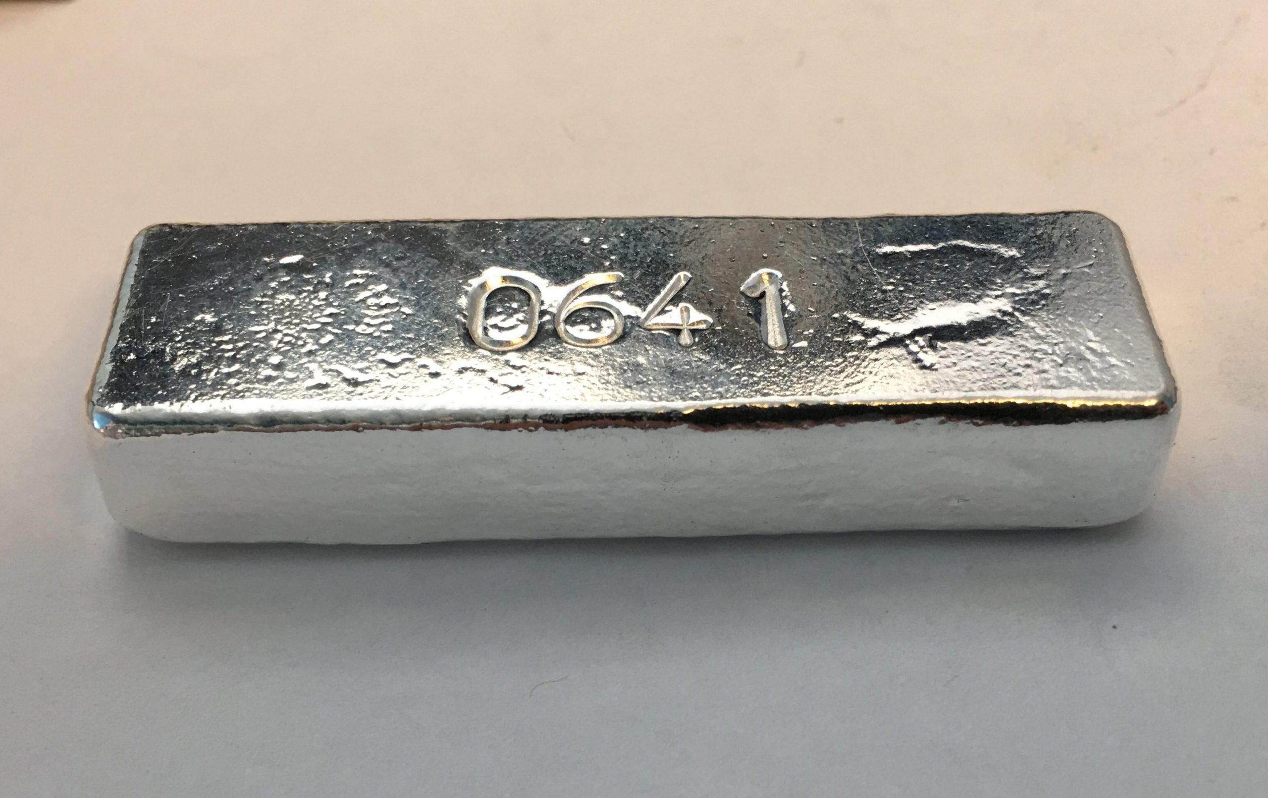 skarp pause indsigelse 4 oz KitKat Bar – Yeager's Poured Silver | 330-299-5239